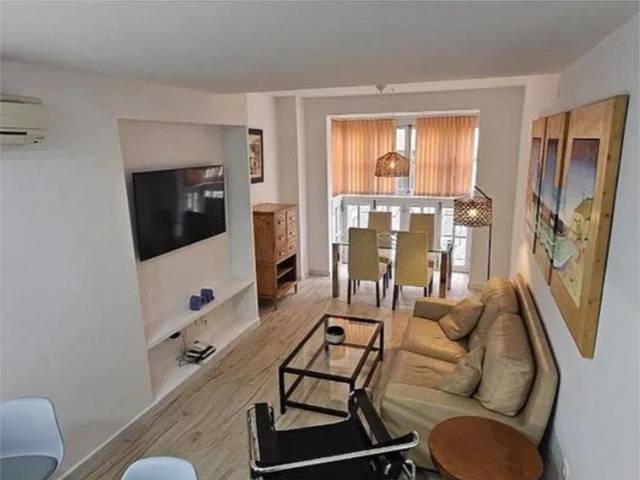 Piso en Alquiler en Calle Trinidad Grund, 21 en Ensanche Centro - Puerto