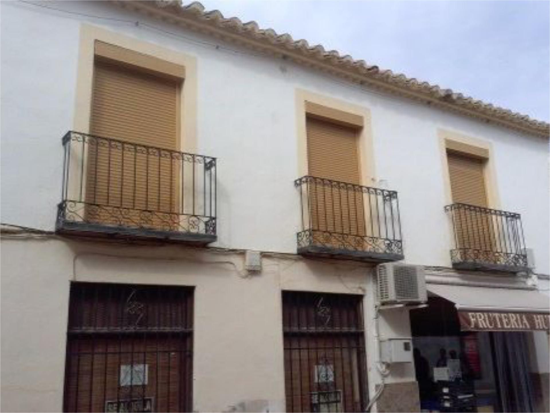 Vista exterior de Pis en venda en Viso del Marqués amb Aire condicionat, Terrassa i Moblat