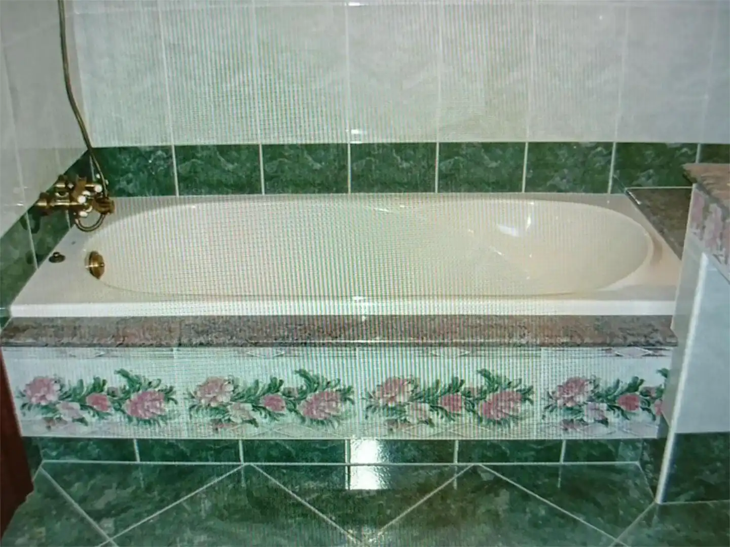 Bathroom of Houses for sale in Vilagarcía de Arousa  with Heating, Private garden and Parquet flooring