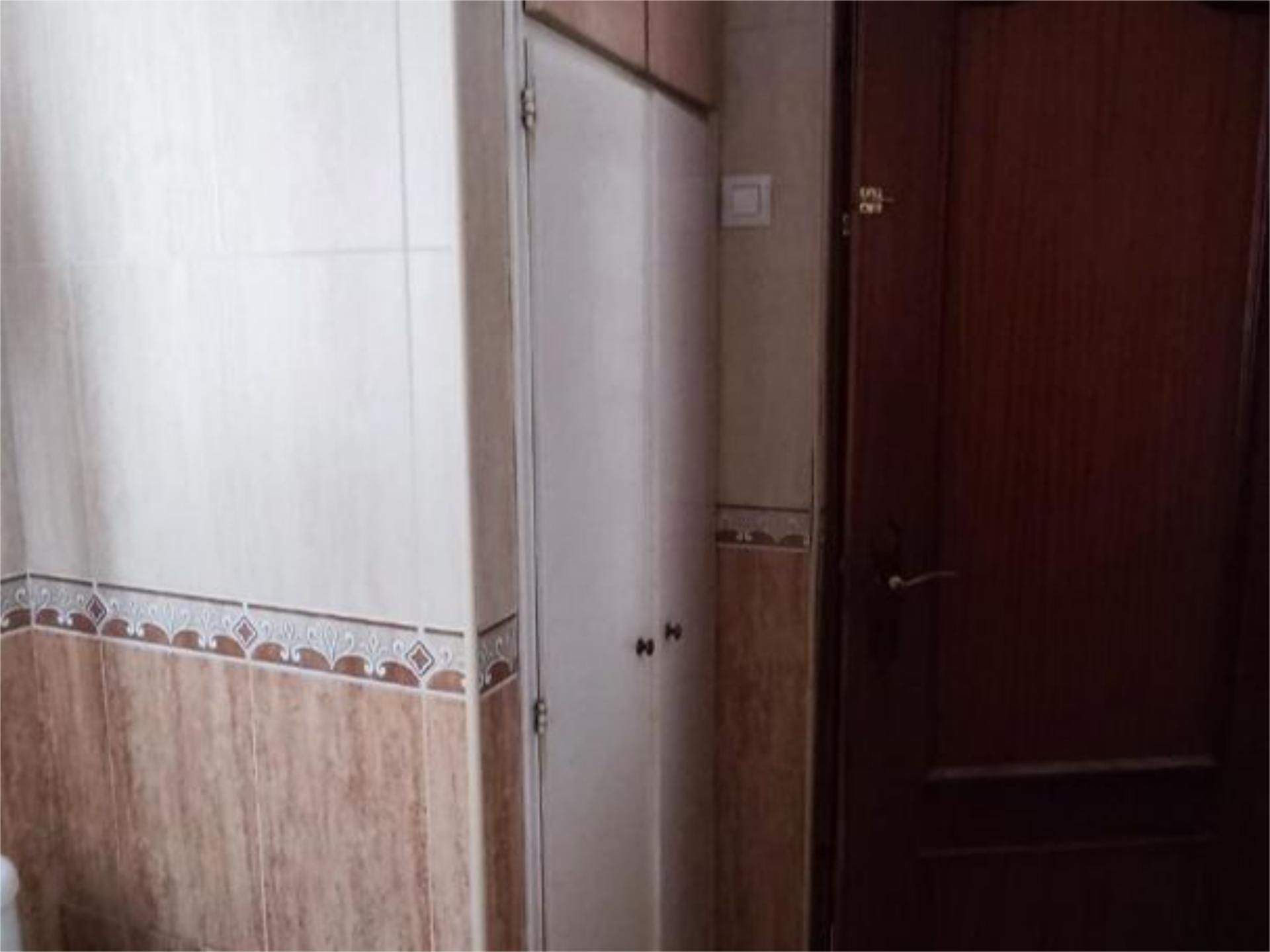 Bathroom of Planta baja for sale in La Línea de la Concepción  with Terrace
