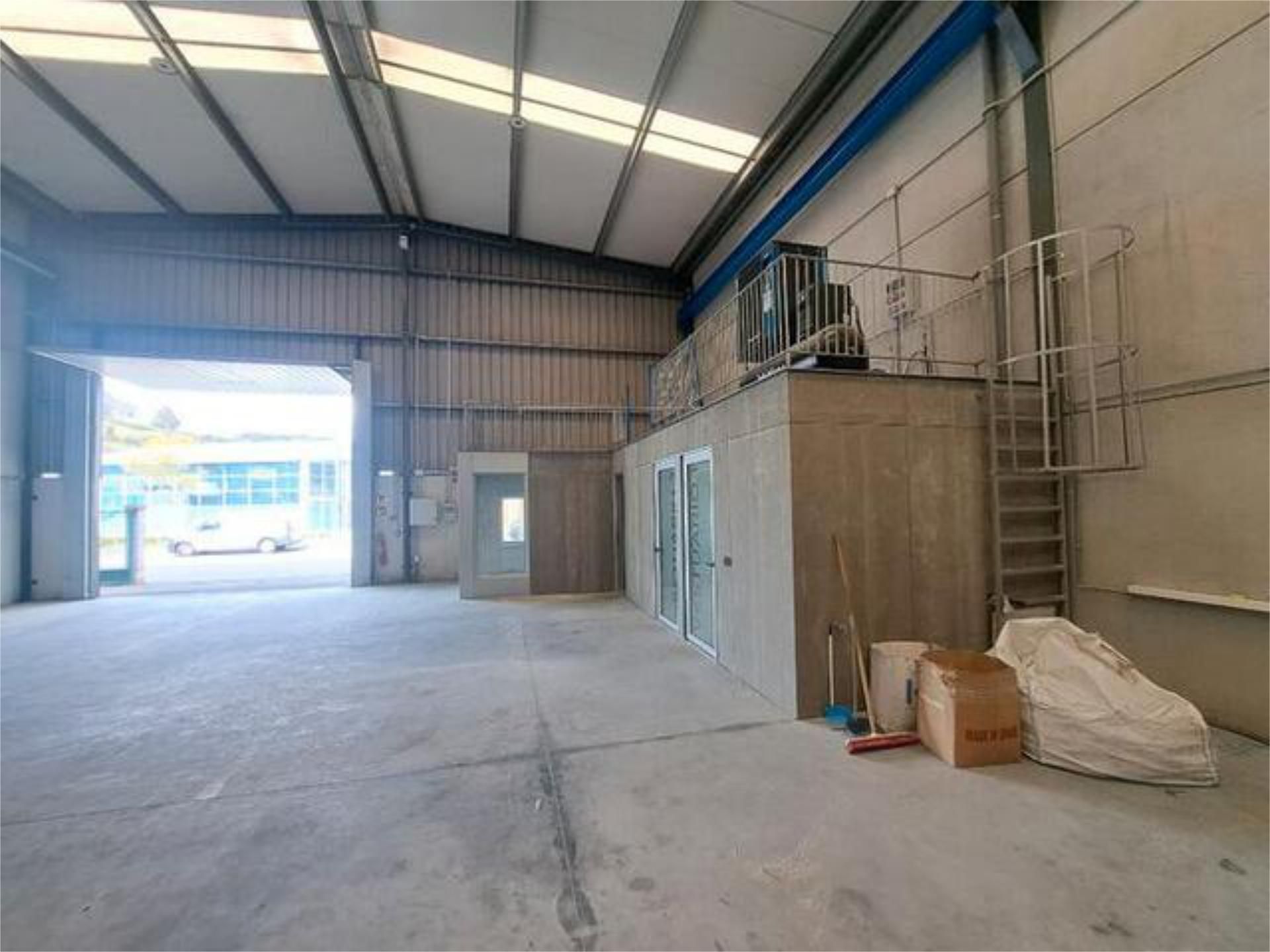 Industrial buildings to rent in Parroquias Sur - La Manjoya