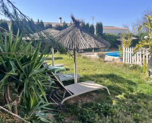 Jardí de Casa o xalet en venda en Aguilar de la Frontera amb Aire condicionat, Jardí privat i Traster