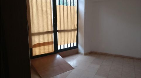 Foto 2 von Geschaftsraum zur Miete in Avenida Torrelavega, 54, Fozaneldi - Tenderina, Oviedo