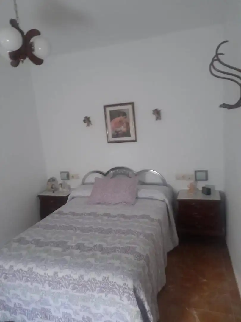 Einfamilien-Reihenhaus zum Verkauf in Calle Correos, 3, Santo Tomé Schlafzimmer von Einfamilien-Reihenhaus zum Verkauf in Santo Tomé mit Klimaanlage, Heizung und Terrasse