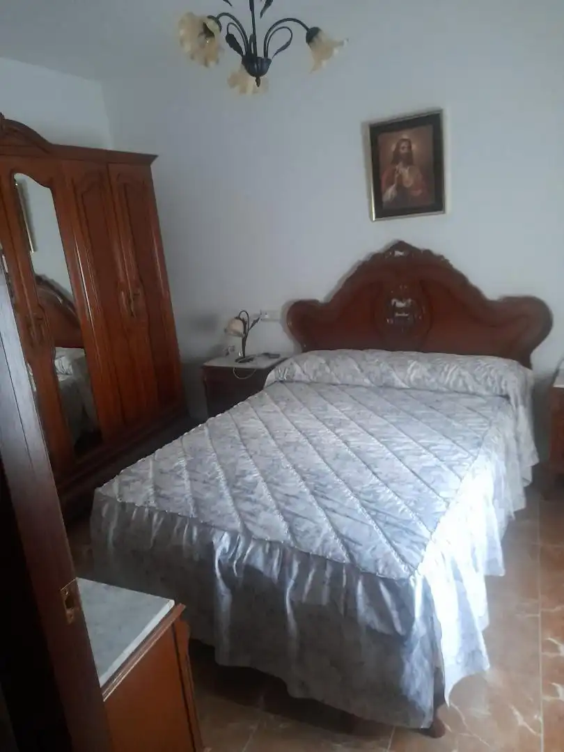 Einfamilien-Reihenhaus zum Verkauf in Calle Correos, 3, Santo Tomé Schlafzimmer von Einfamilien-Reihenhaus zum Verkauf in Santo Tomé mit Klimaanlage, Heizung und Terrasse