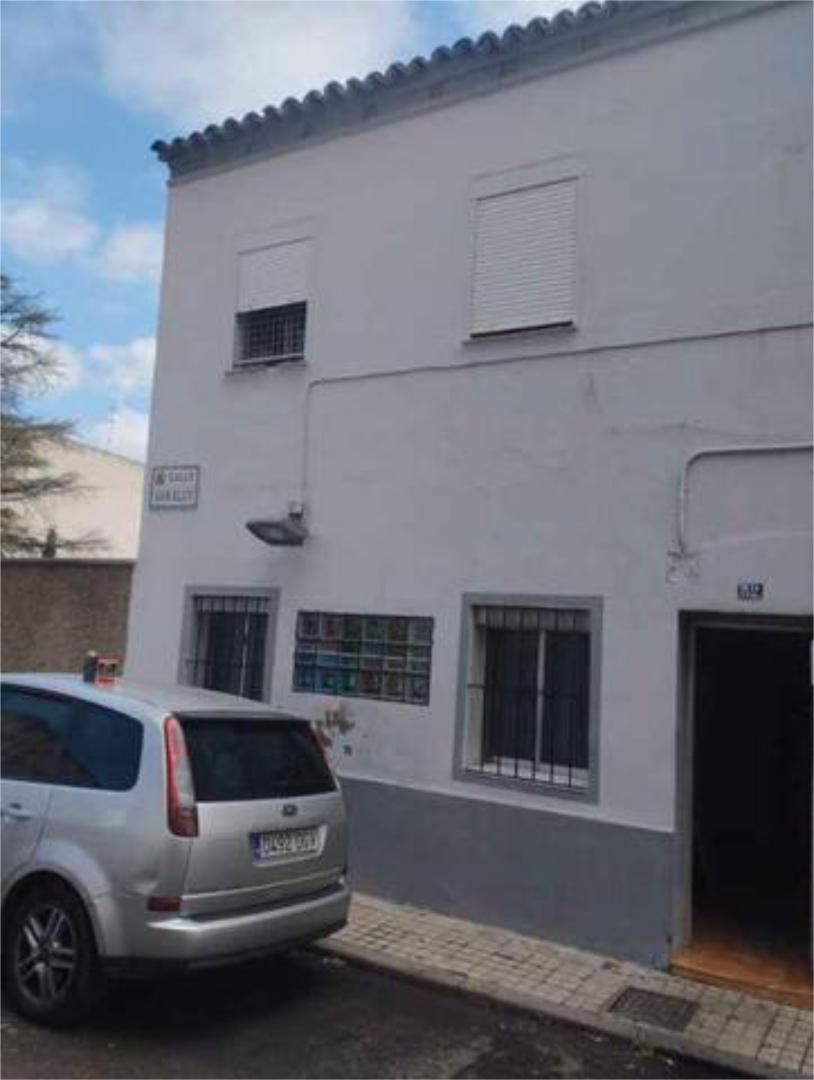 Vista exterior de Casa o xalet en venda en  Zaragoza Capital amb Terrassa