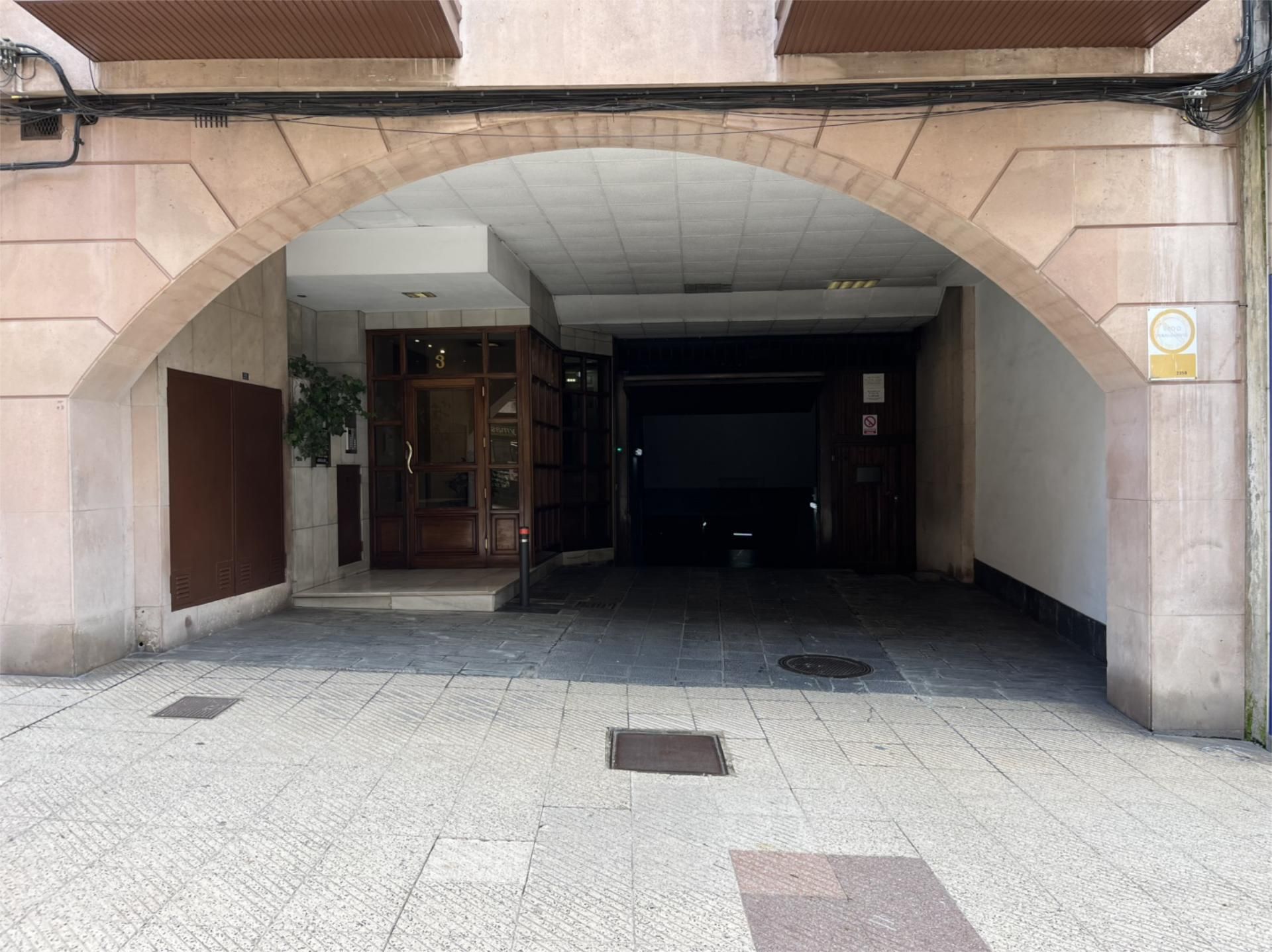 Garage for sale in Oviedo 