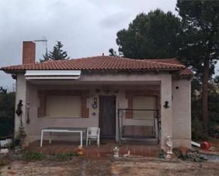 Exterior view of Single-family semi-detached for sale in Peñalba de Ávila  with Private garden, Swimming Pool and Furnished