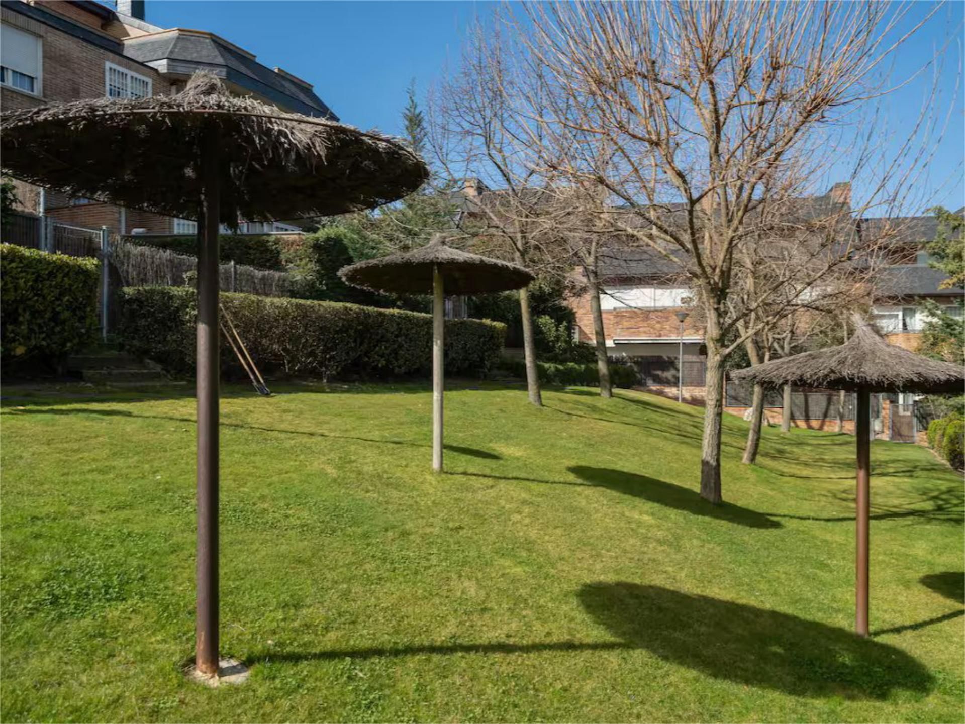 Garden of Flat for sale in Majadahonda  with Air Conditioner, Heating and Private garden