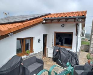 Vista exterior de Casa o xalet en venda en Camargo