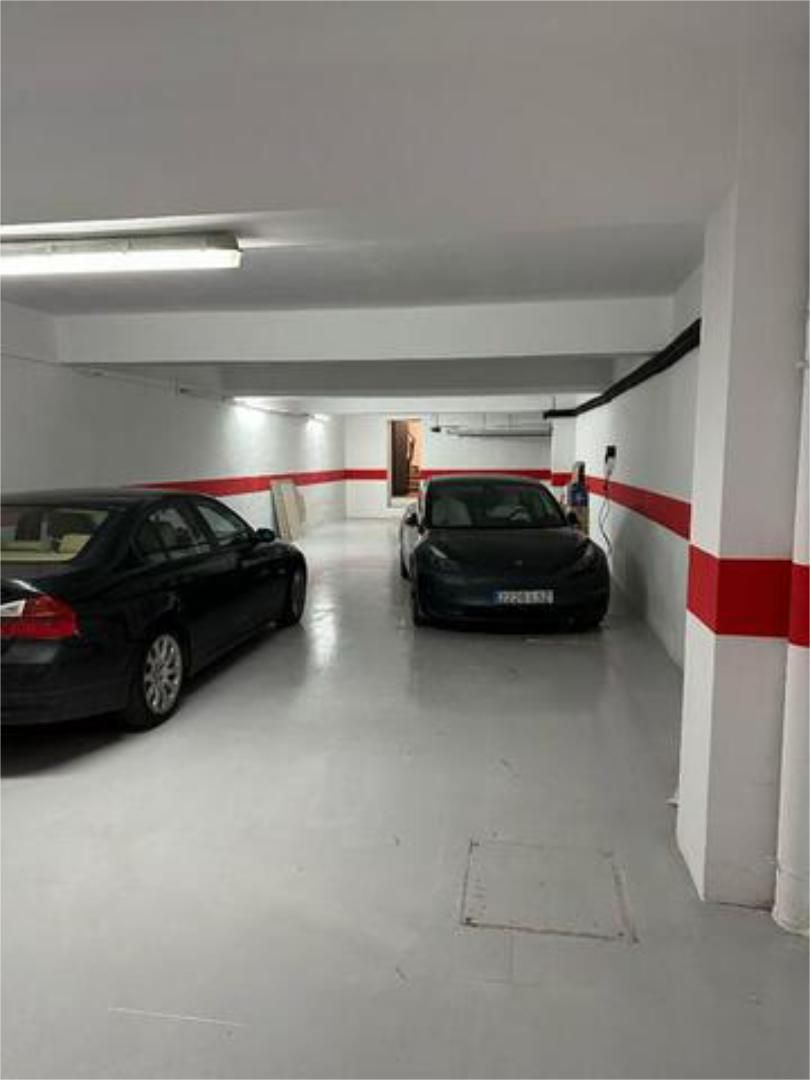 Aparcament de Pis en venda en  Zaragoza Capital amb Calefacció, Terrassa i Traster