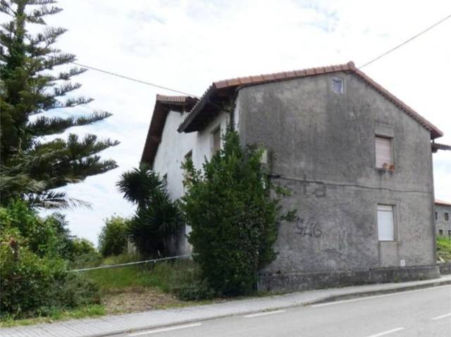Casa-chalet en Venta en Urbanizacion Arco Iris, 1A en Bezana - Prezanes