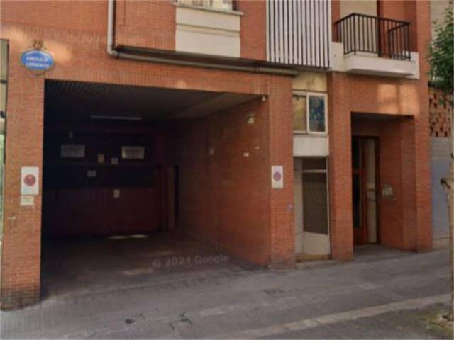 Garaje en Venta en Calle Larraskitu, 92 en Artatzu - Larraskitu