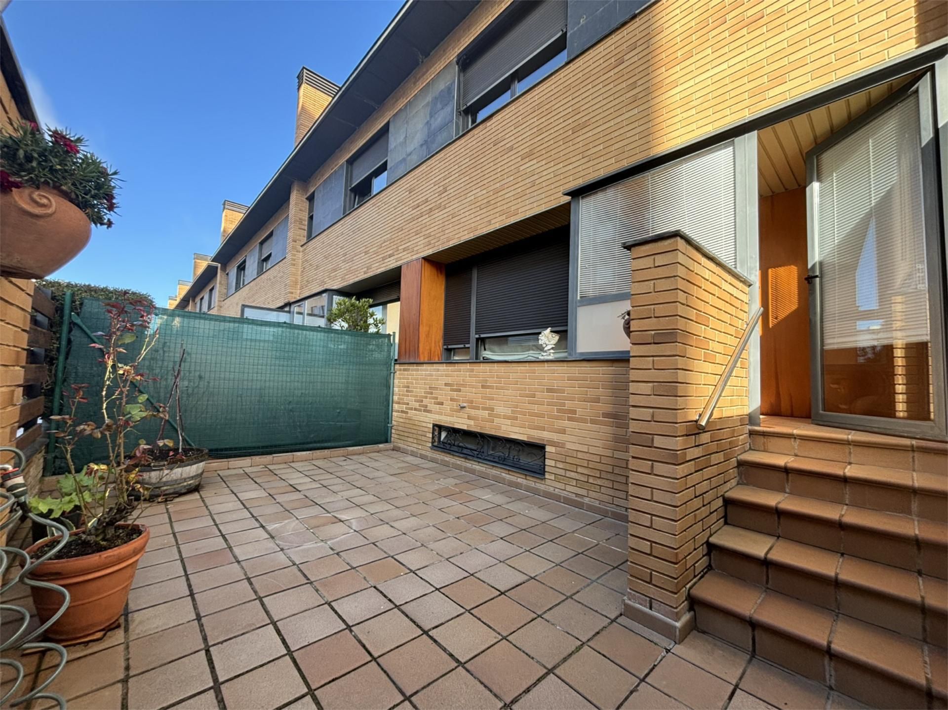 Exterior view of House or chalet for sale in Palencia Capital