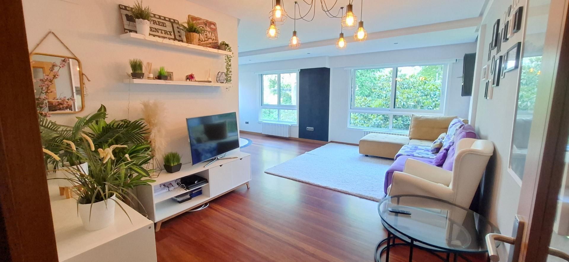 Flat to rent in Rúa Avilés de Taramancos, 40, Centro
