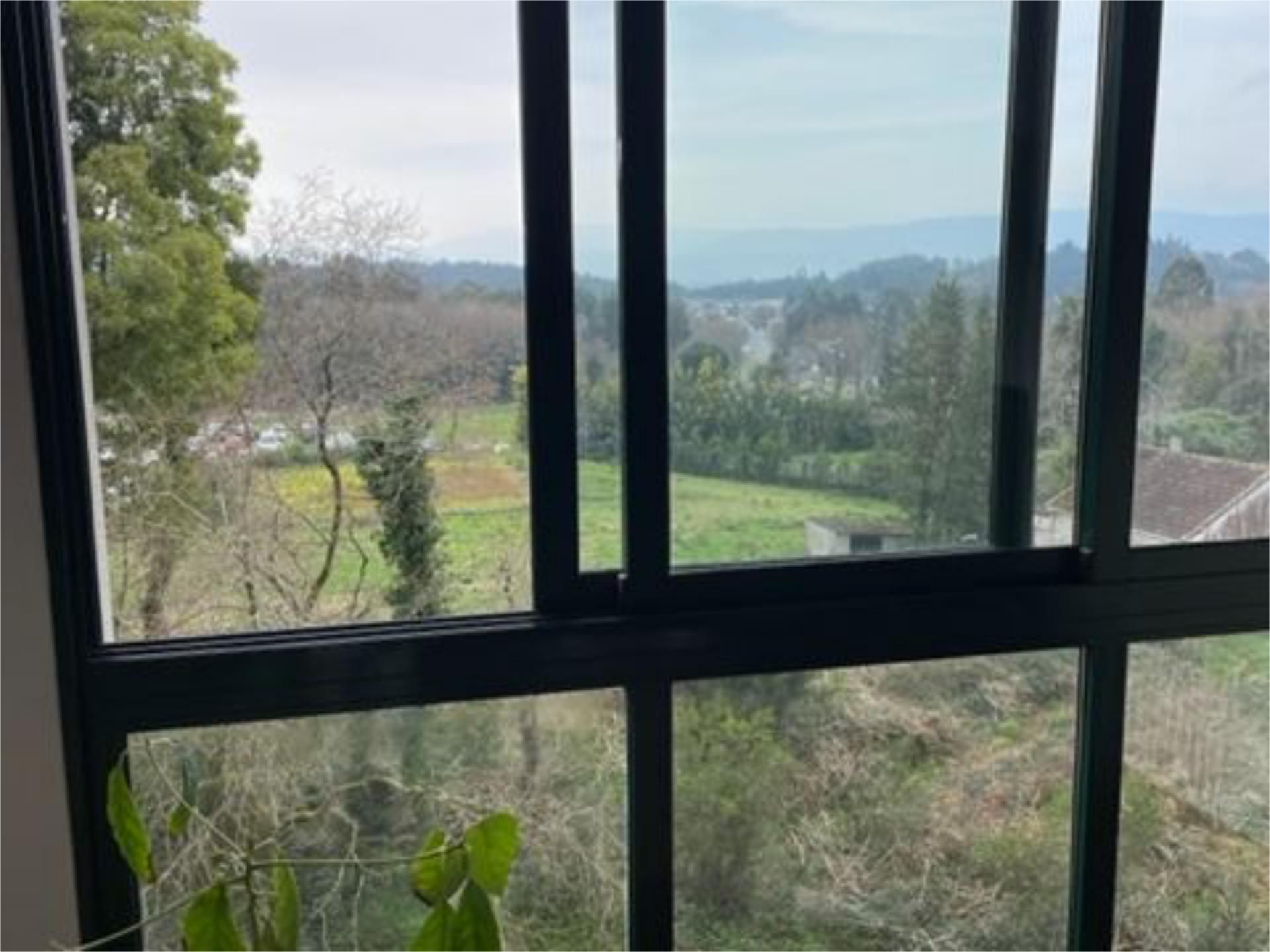 Vista exterior de Pis per a compartir en Ames amb Calefacció, Parquet i Moblat