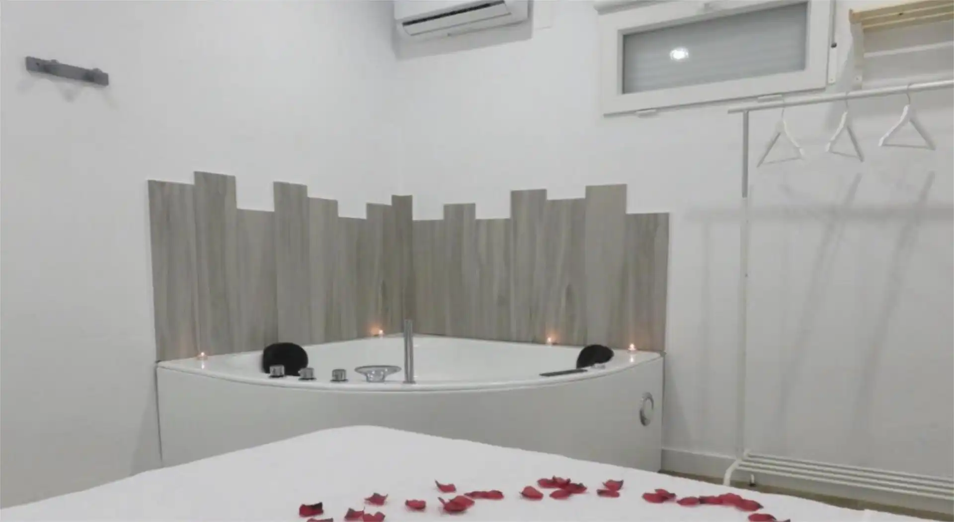 Bathroom of Flat for sale in Punta Umbría  with Air Conditioner, Terrace and Balcony