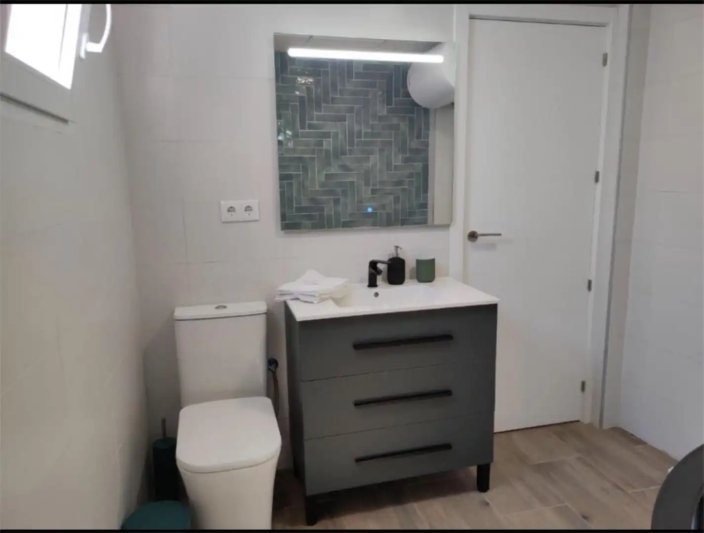 Bathroom of Flat for sale in Punta Umbría  with Air Conditioner, Terrace and Balcony