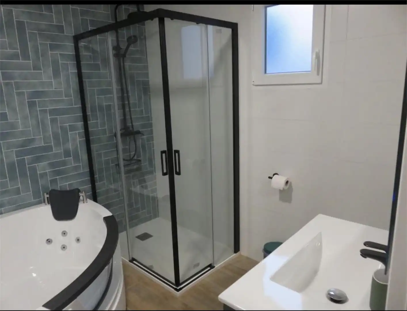 Bathroom of Flat for sale in Punta Umbría  with Air Conditioner, Terrace and Balcony