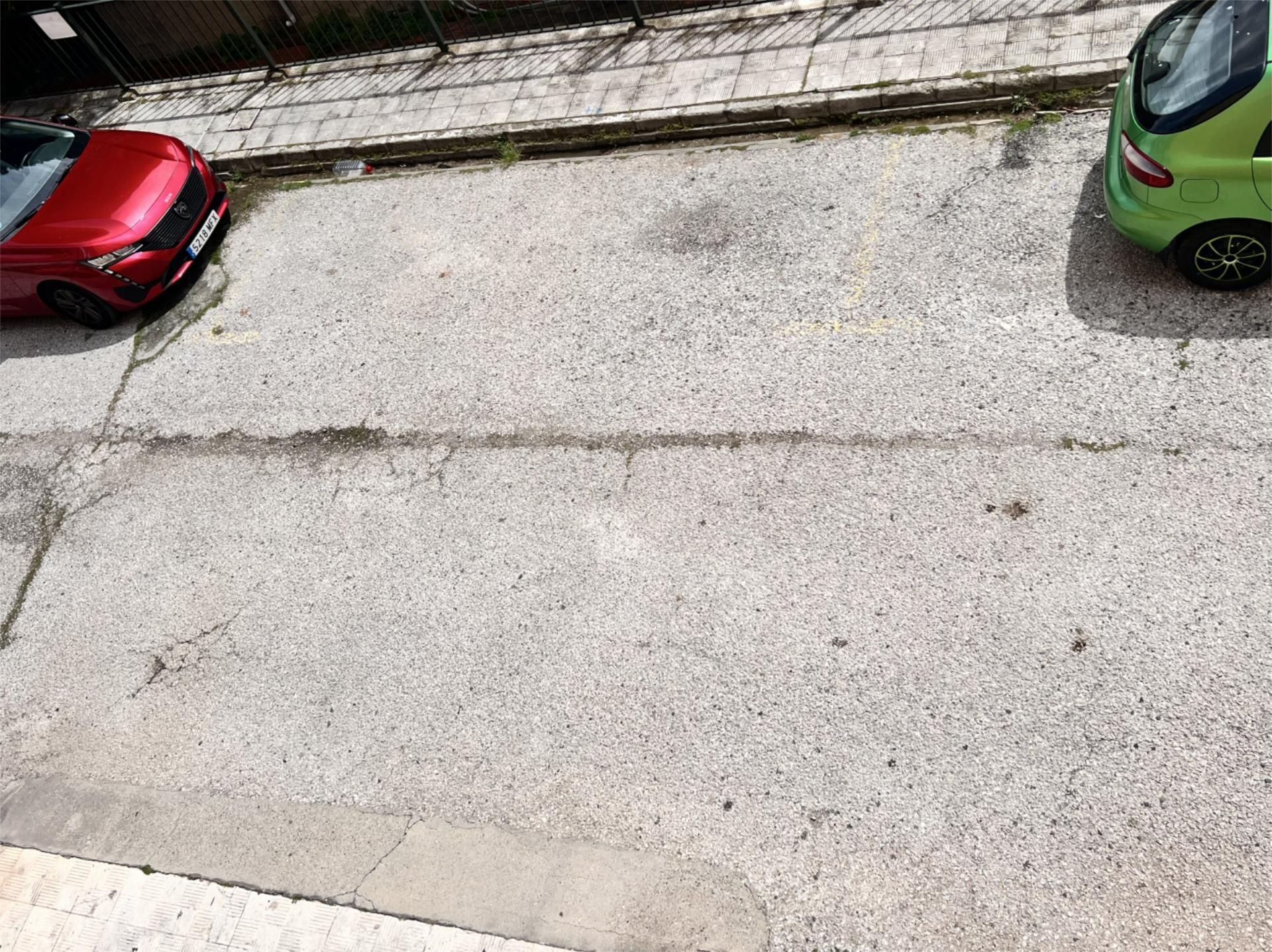 Exterior view of Garage to rent in Algeciras