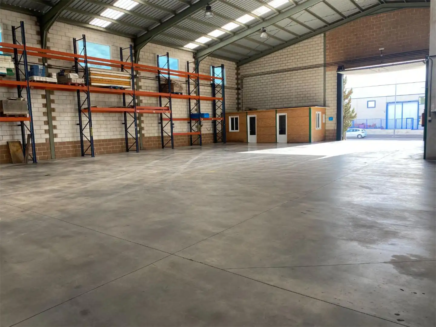 Nave industrial de alquiler en Avenida de la Comunidad Valenciana, 16, Campo de Criptana Nave industrial de alquiler en Campo de Criptana con Aire acondicionado, Calefacción y Amueblado