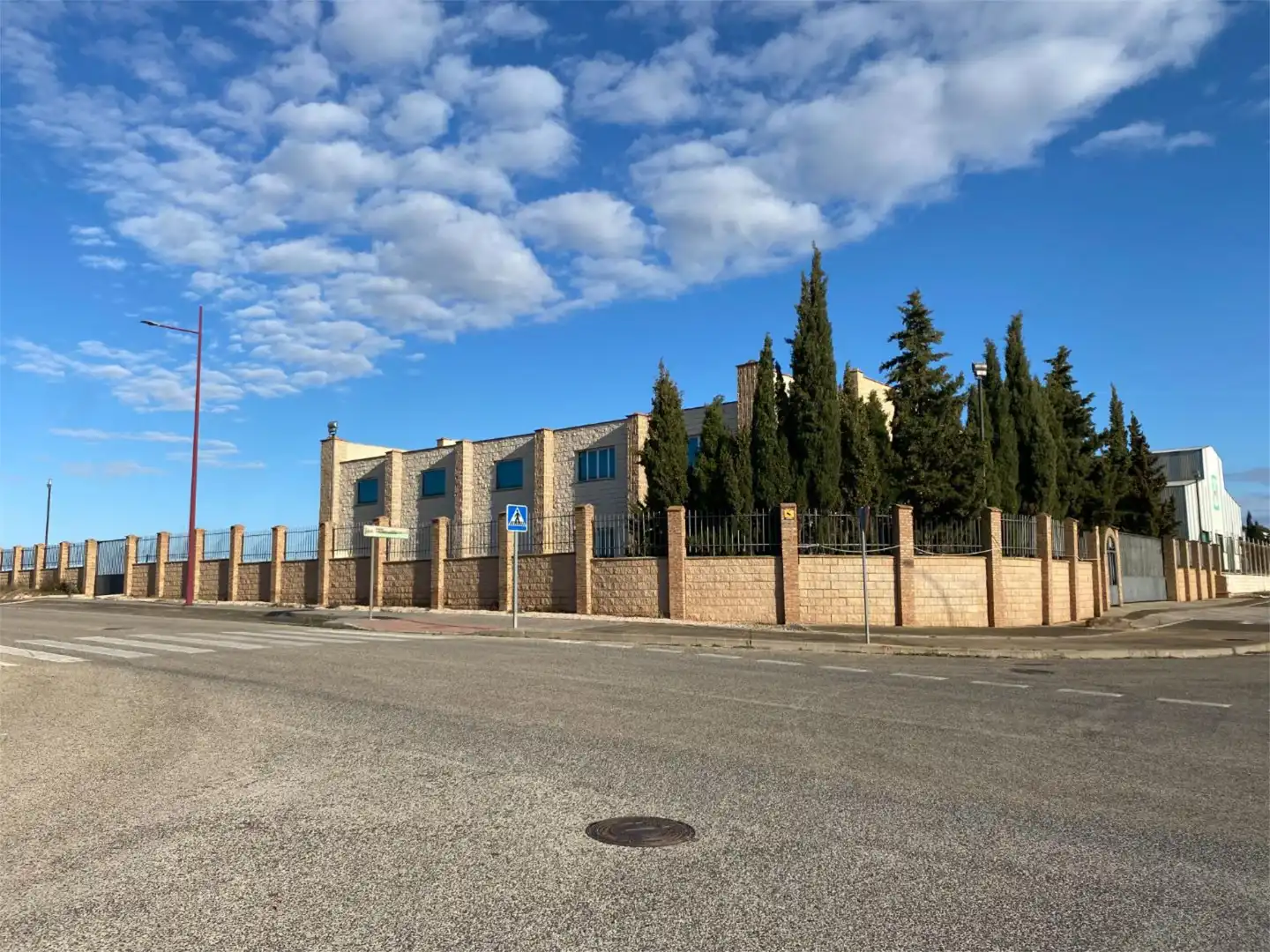 Oficina de alquiler en Avenida de la Comunidad Valenciana, 16, Campo de Criptana Vista exterior de Oficina de alquiler en Campo de Criptana