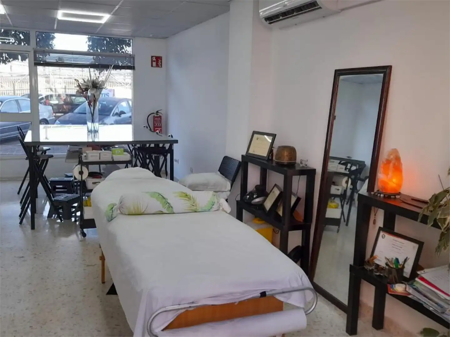 Geschaftsraum zur Miete in Avenida San José de Calasanz, 17, Centro Schlafzimmer von Geschaftsraum zur Miete in Montequinto mit Klimaanlage und Heizung