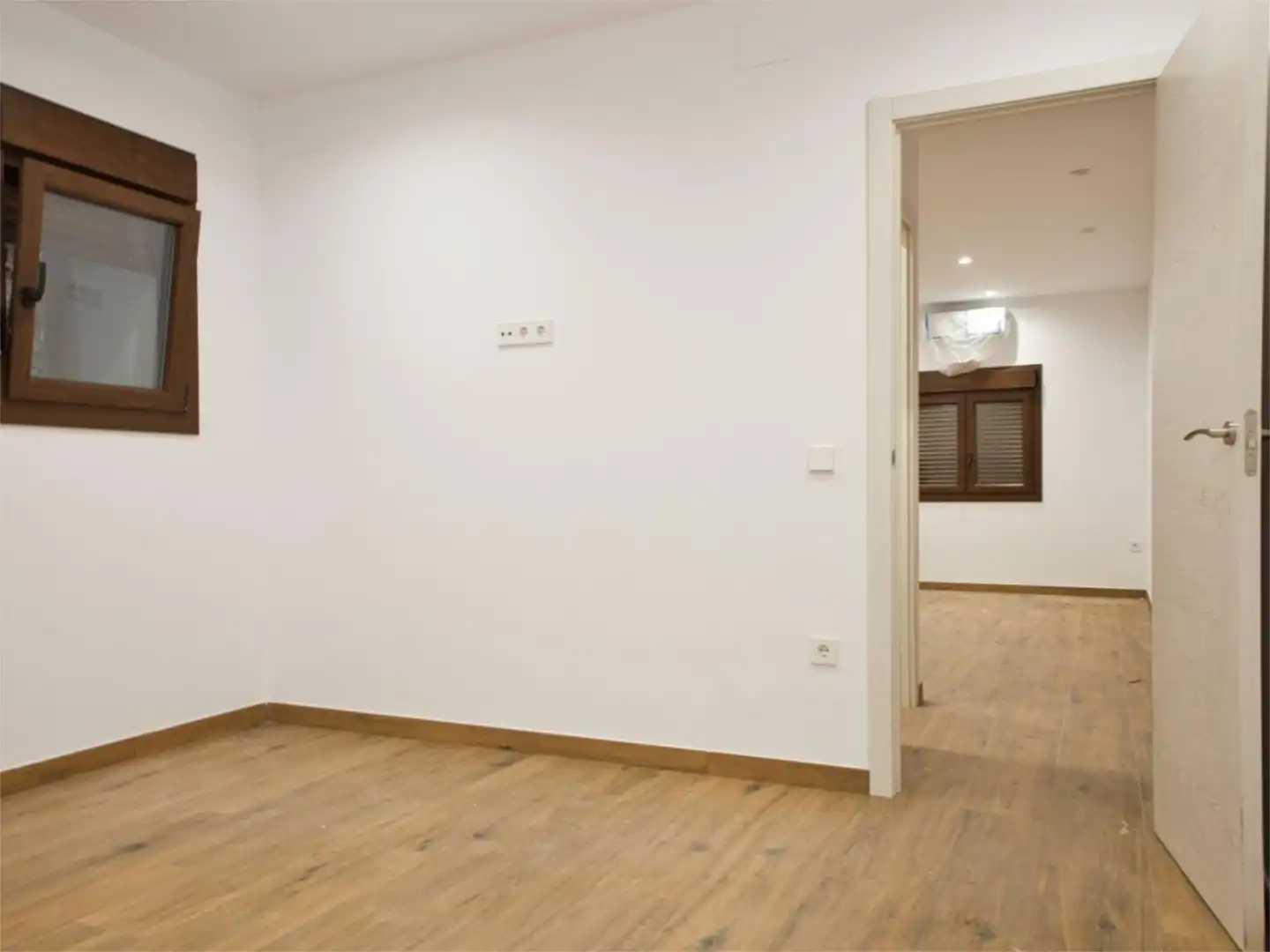 Piso en venta en Carretera Carretera de Avila, 20, Cuevas del Valle Piso en venta en Cuevas del Valle con Aire acondicionado, Terraza y Balcón