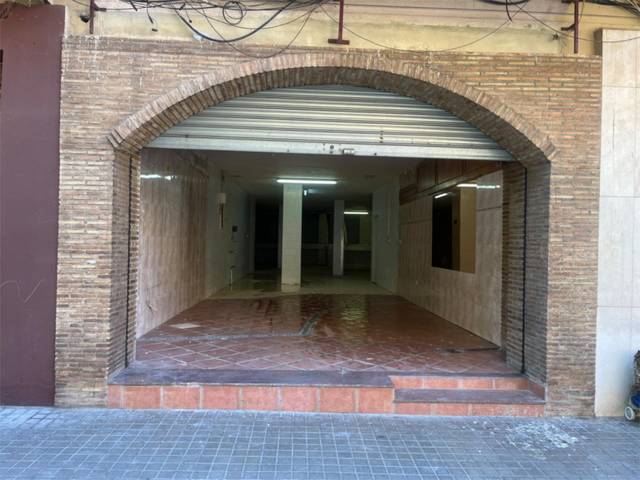 Local comercial en Alquiler en Calle Azorín, 31 en Camí Reial