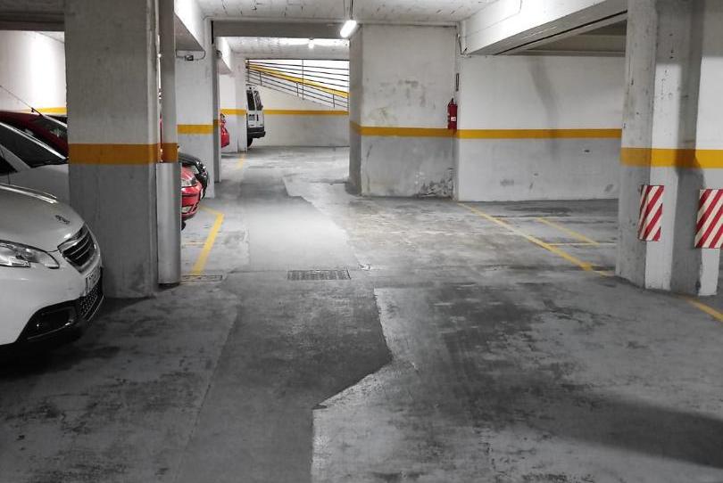 Foto 1 de Garaje de alquiler en Rúa de Venezuela, 30, Plaza España - Corte Inglés, Pontevedra