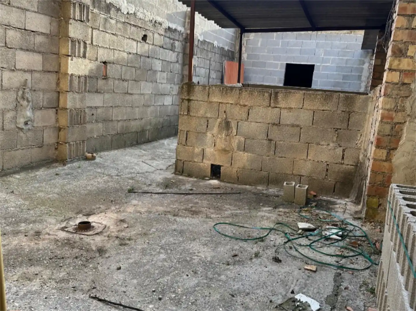 Casa adosada en venda a Calle Ramón y Cajal, 25, Villanueva Mesía Casa adosada en venda en Villanueva Mesía amb Terrassa i Balcó