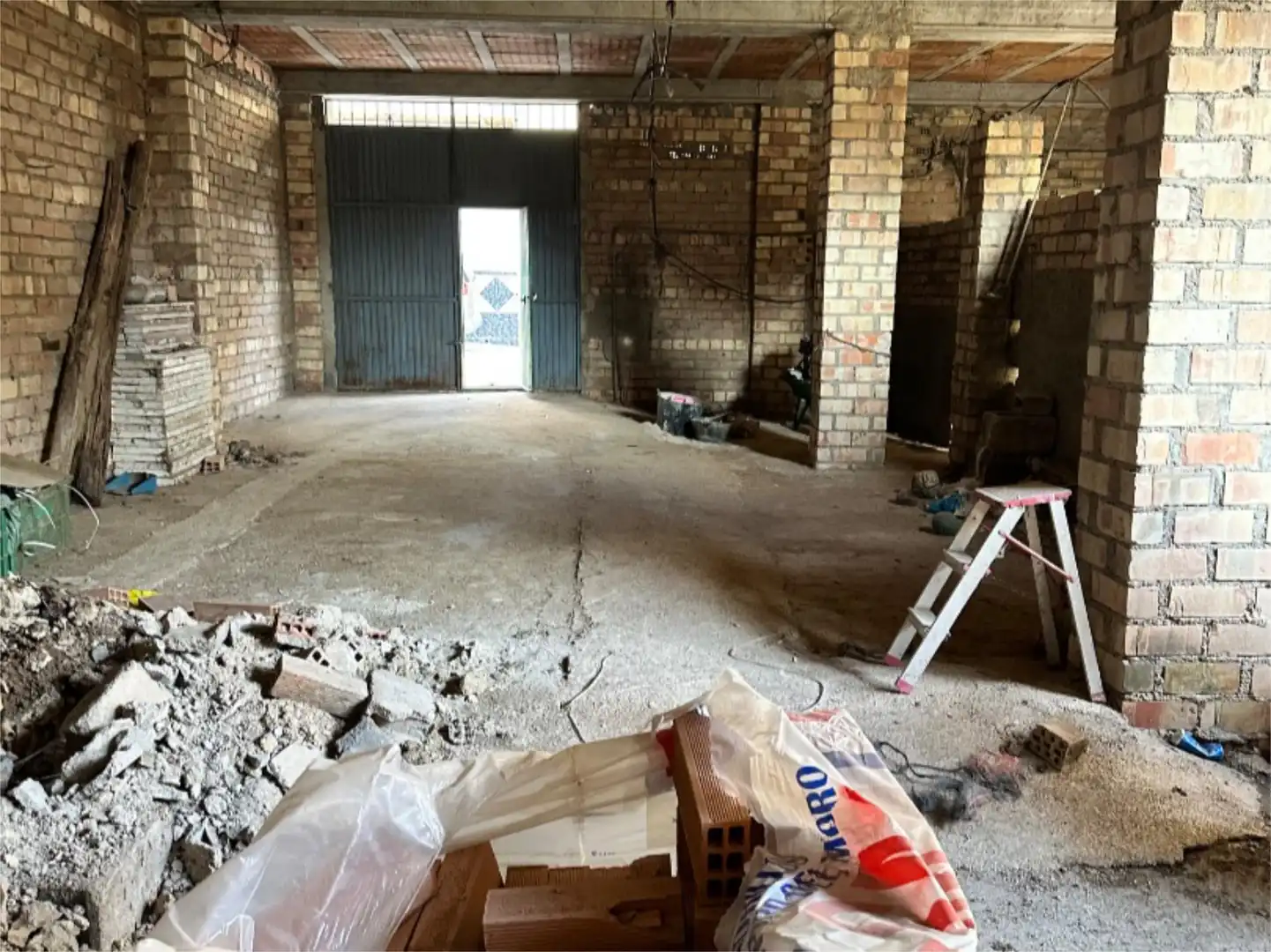Casa adosada en venda a Calle Ramón y Cajal, 25, Villanueva Mesía Casa adosada en venda en Villanueva Mesía amb Terrassa i Balcó