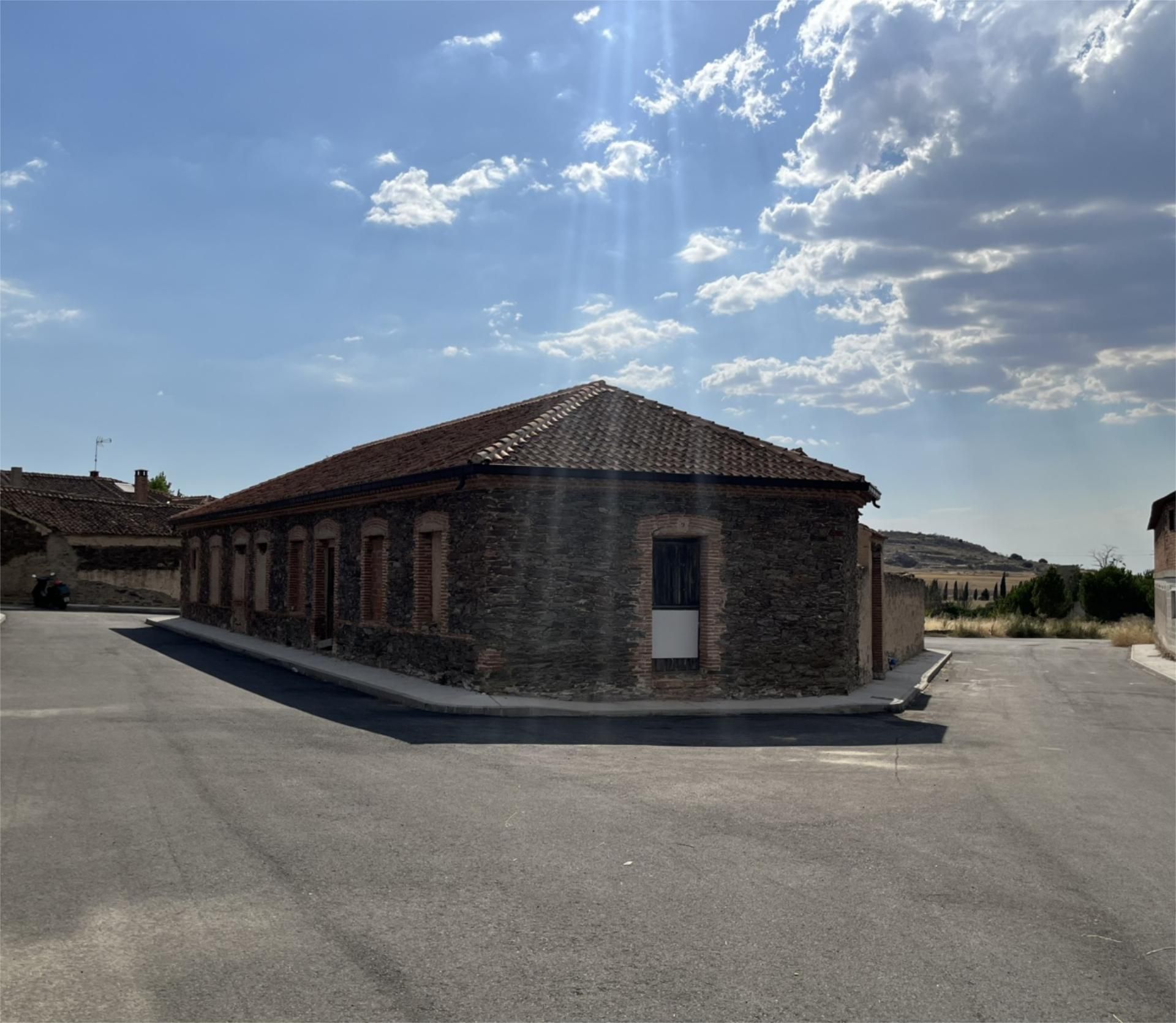 Exterior view of House or chalet for sale in Migueláñez