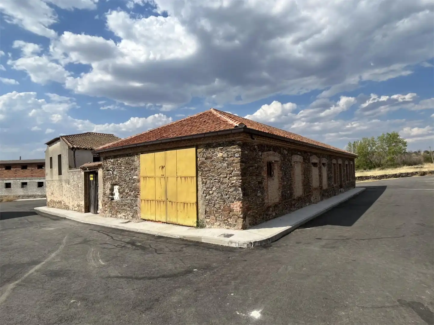 Finca rústica en venta en Carretera, 20, Migueláñez Vista exterior de Finca rústica en venta en Migueláñez con Jardín privado