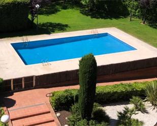 Swimming pool of Flat for sale in Sant Cugat del Vallès  with Air Conditioner, Terrace and Swimming Pool