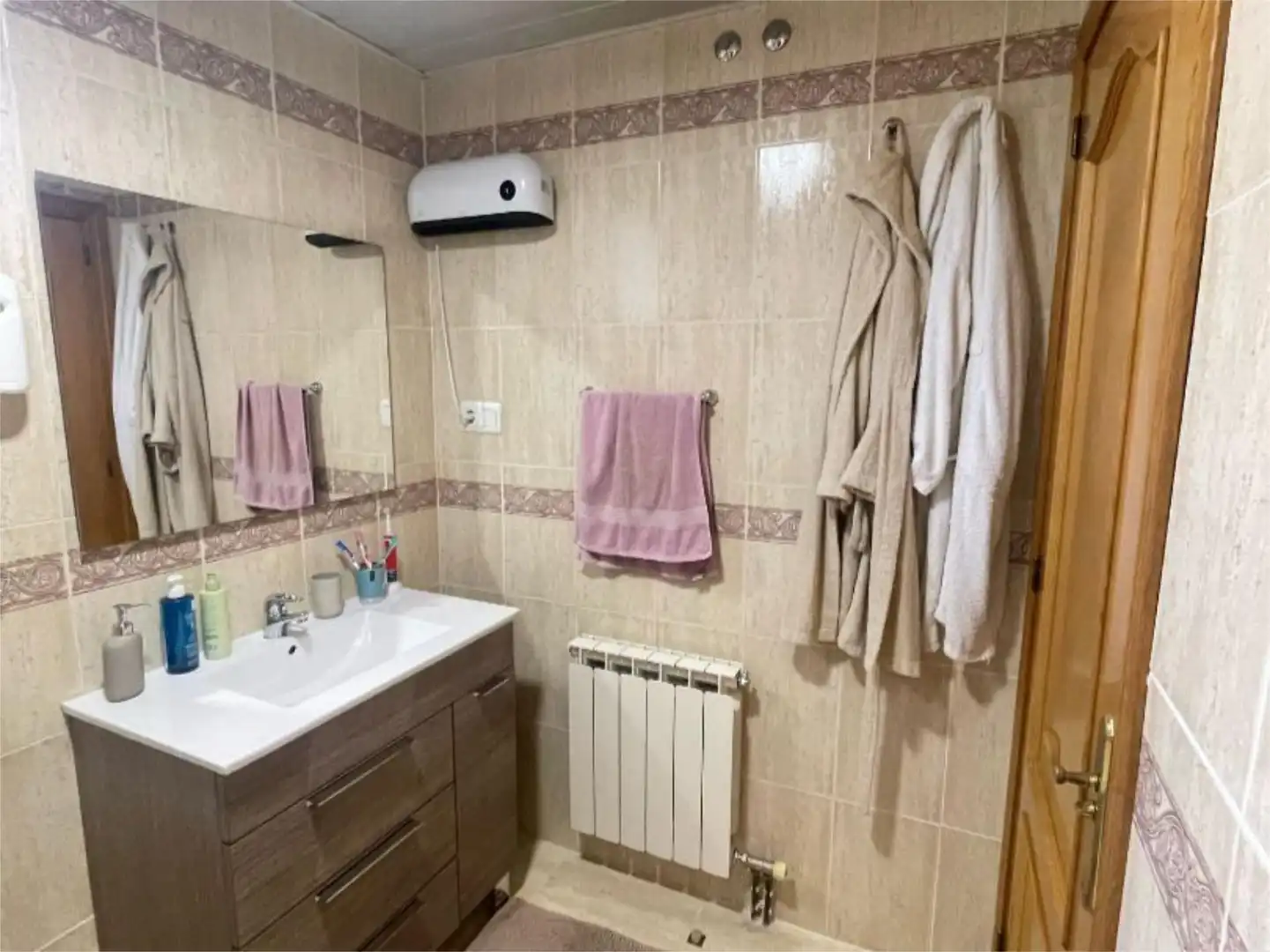 Baño de Piso en venta en Pedro Muñoz con Aire acondicionado, Calefacción y Trastero