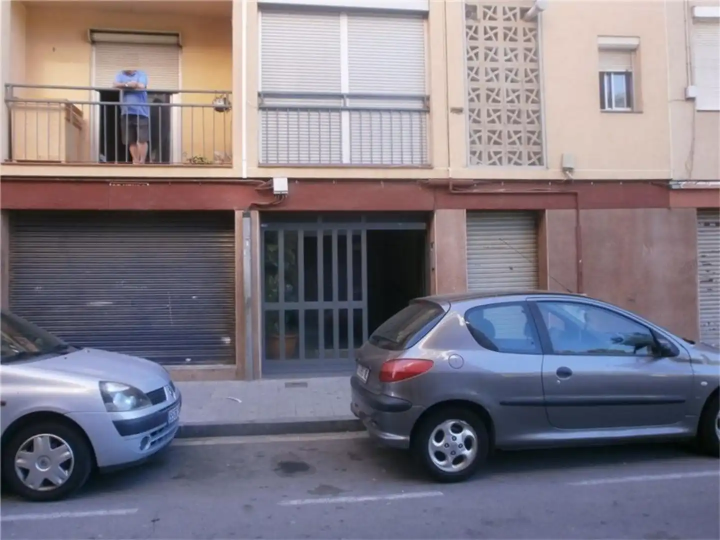 Wohnung zum Verkauf in Carrer Conca, 17, Montcada Centre - La Ribera Außenansicht von Wohnung zum Verkauf in Montcada i Reixac mit Balkon