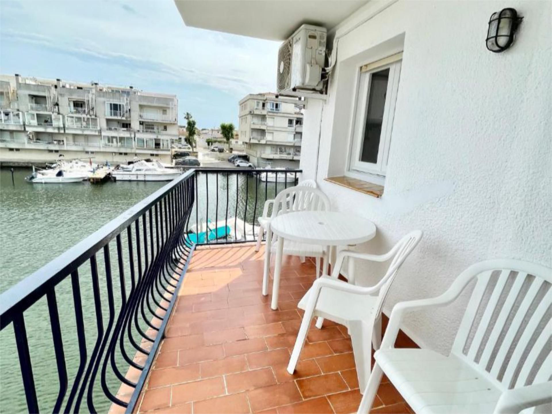 Balcony of Apartment for sale in Empuriabrava  with Air Conditioner and Terrace