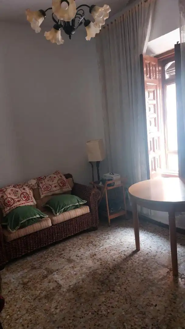 Casa adosada en venda a Calle de Augusto González Besada, 1, Calera y Chozas Dormitori de Casa adosada en venda en Calera y Chozas amb Aire condicionat, Calefacció i Jardí privat