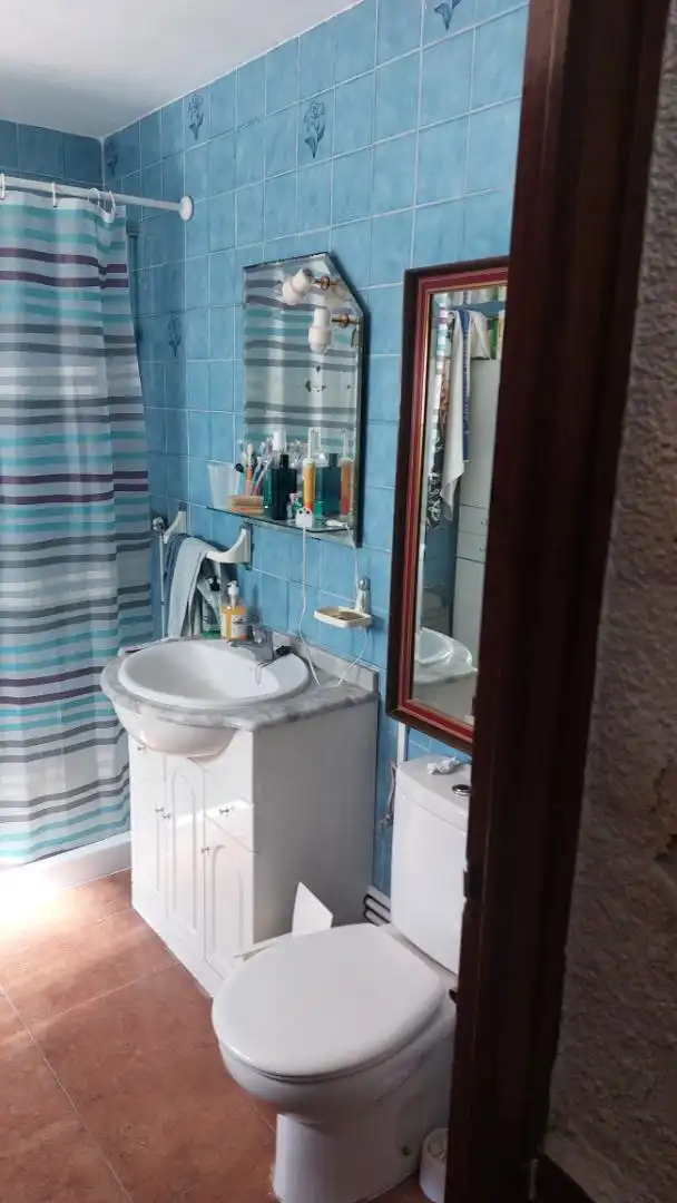 Casa adosada en venda a Calle de Augusto González Besada, 1, Calera y Chozas Bany de Casa adosada en venda en Calera y Chozas amb Aire condicionat, Calefacció i Jardí privat