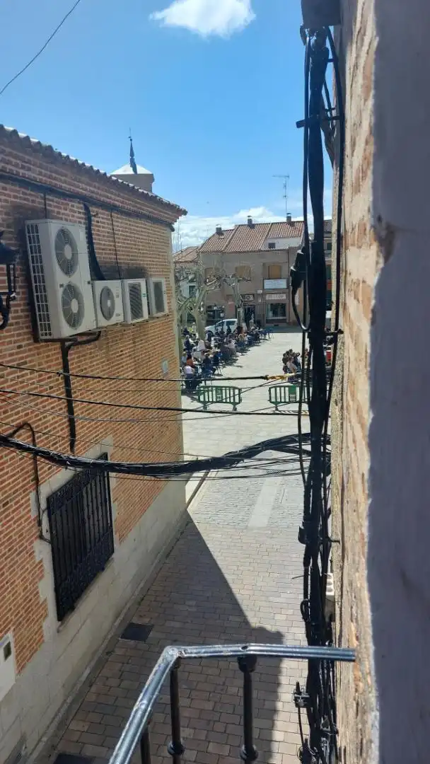 Casa adosada en venda a Calle de Augusto González Besada, 1, Calera y Chozas Vista exterior de Casa adosada en venda en Calera y Chozas amb Aire condicionat, Calefacció i Jardí privat