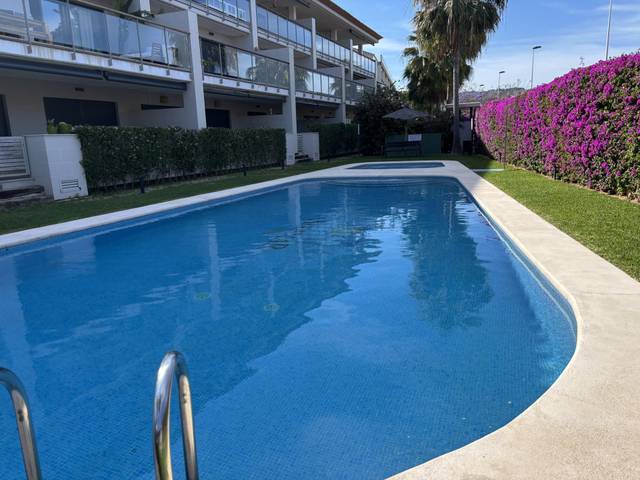 Piso en Venta en Avenida de Augusta, 37 en Montañar - El Arenal