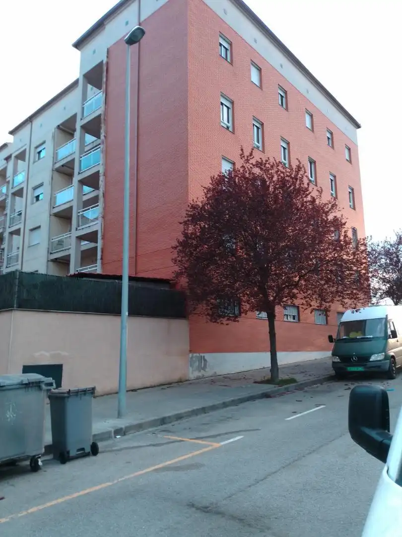 Pis en venda a Carrer de l'Òmnium Cultural, 4, Estadi - Santa Anna Vista exterior de Pis en venda en Vic amb Calefacció, Parquet i Traster