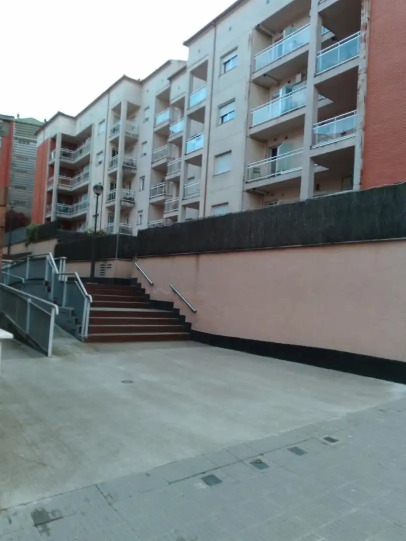 Pis en venda a Carrer de l'Òmnium Cultural, 4, Estadi - Santa Anna Vista exterior de Pis en venda en Vic amb Calefacció, Parquet i Traster