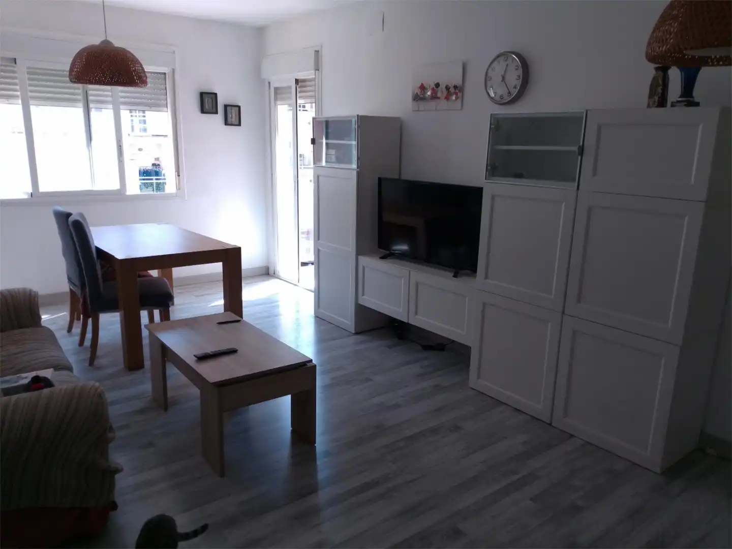 Pis en venda a Carrer de l'Òmnium Cultural, 4, Estadi - Santa Anna Sala d'estar de Pis en venda en Vic amb Calefacció, Parquet i Traster