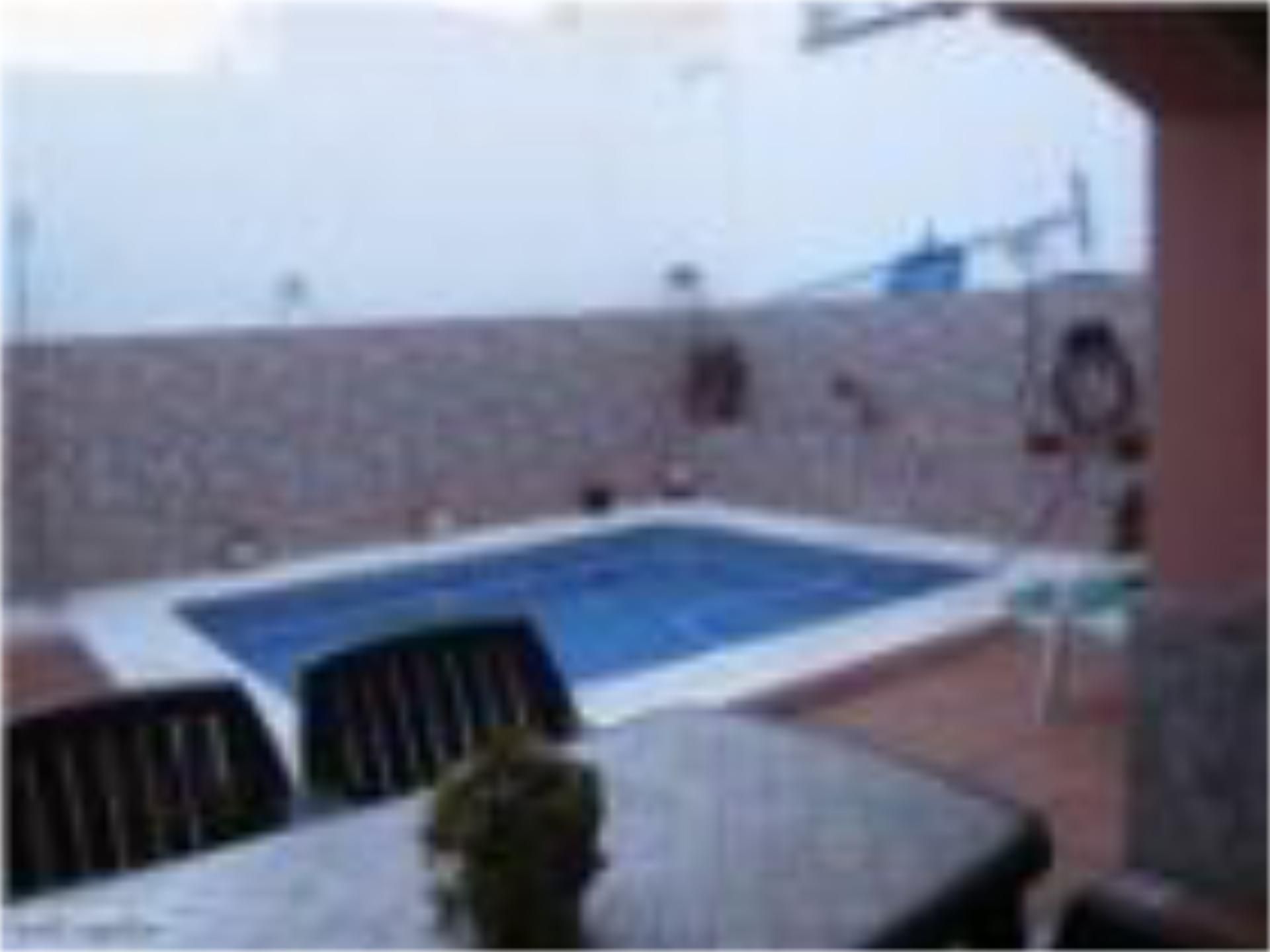 Piscina de Pis en venda en Vilanova i la Geltrú amb Aire condicionat, Terrassa i Piscina