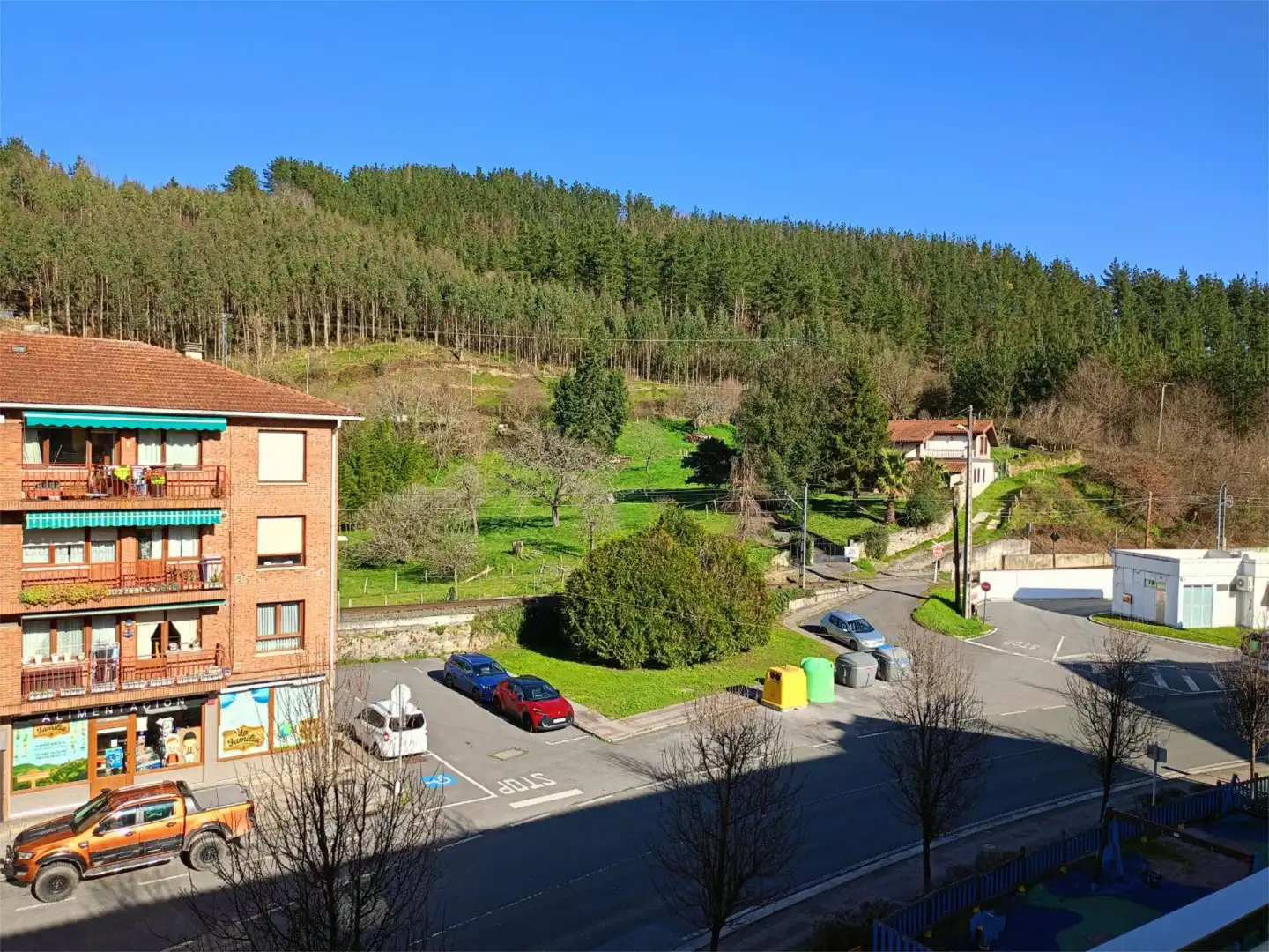Pis en venda a Barrio el Baular, 1, Zalla Vista exterior de Pis en venda en Zalla amb Parquet, Terrassa i Traster