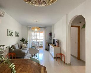 Living room of Flat for sale in Rincón de la Victoria  with Air Conditioner, Terrace and Balcony