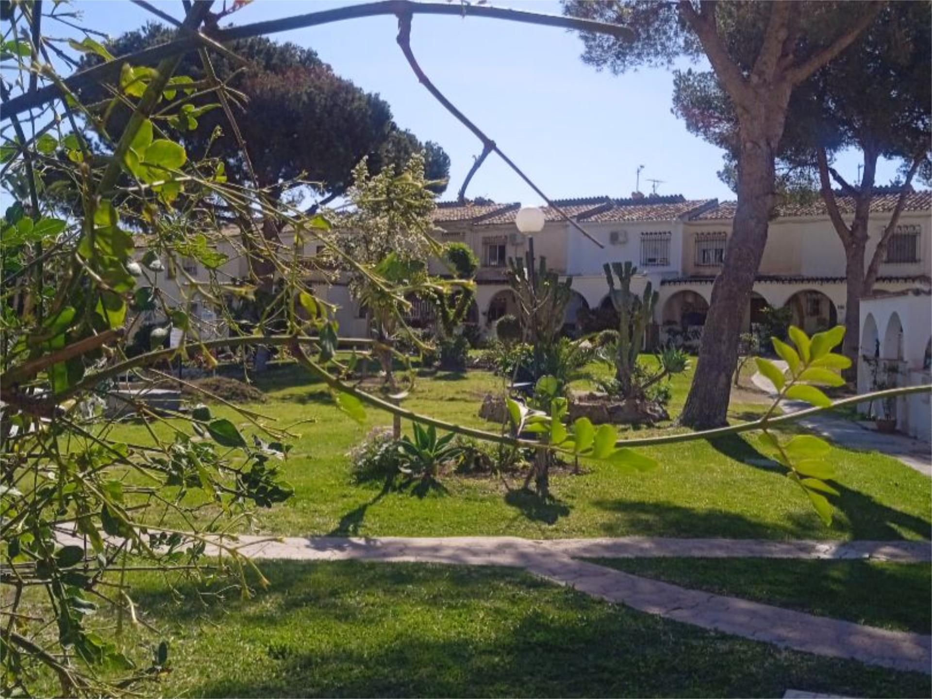 Jardí de Casa o xalet en venda en Benalmádena amb Terrassa i Balcó