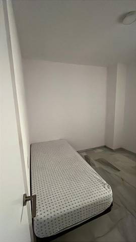 Piso en Alquiler en Calle José Manuel Vallés, 404 en Los Jardines de Marbella - La Ermita